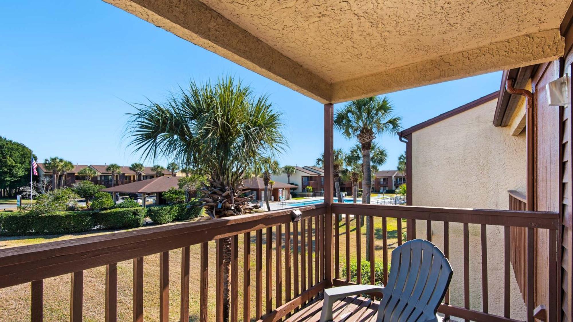 Holiday home Beachwalk 18e
